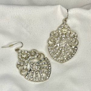 RHINESTONE GLAMOUROUS DANGLE SILVER HOOK EARRINGS VINTAGE INSPIRED new BLING